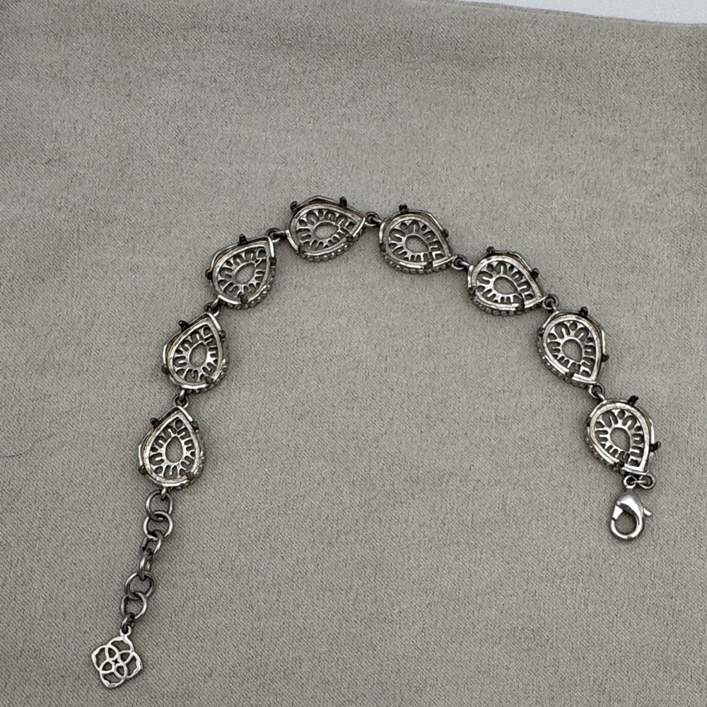 Very good condition Brynn silver bracelet frame